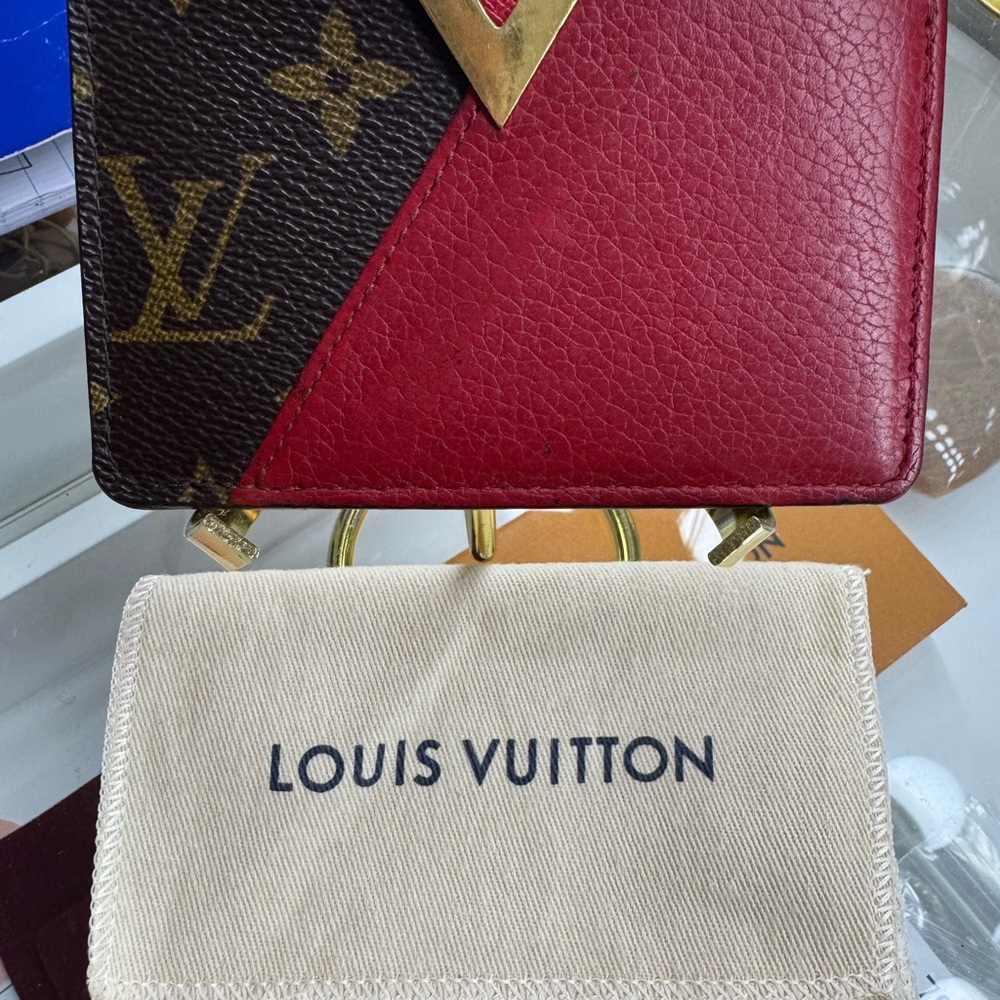 SOLD!! Authentic LOUIS VUITTON Porte
Cartes Kimono Card Holder